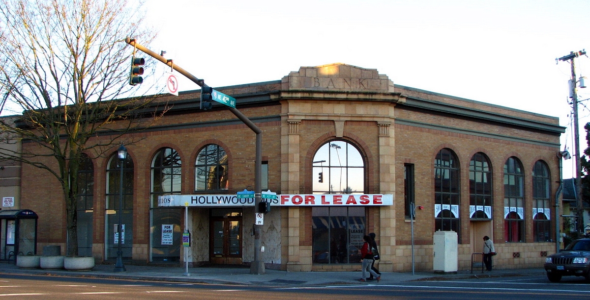Photo Taken in 2009. Oregon State Bank in Portland Oregon . At 4200 N. E. Sandy Blv.  In Leonard Martins Order Book for Columbia Terra Cotta Company this is order #185  Glaze# 448 PY.  1926.  According to: Portland Historic Resources Inventory, 1984 the Architect was C.A. Houghtaling Inc.